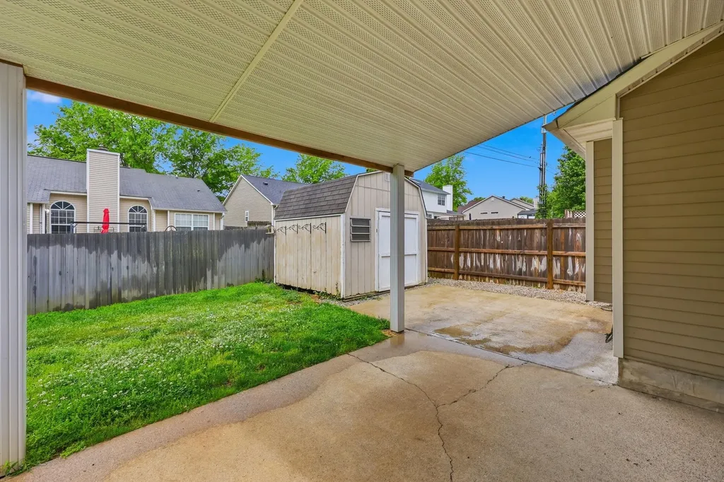 2186 Stonewood Lane Lexington KY 40509