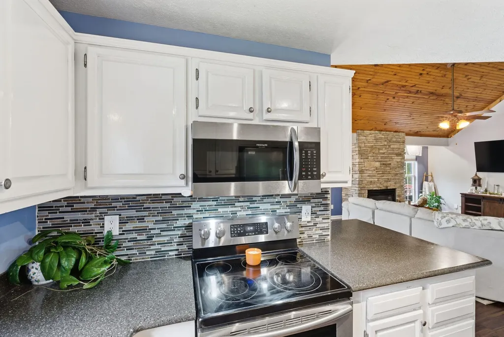 156 Barren River Boulevard Georgetown KY 40324