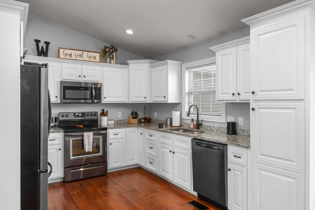 3522 Barbourville Road London KY 40744