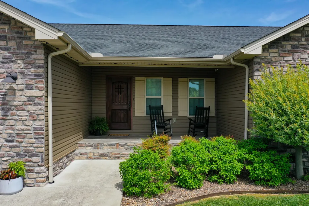 3522 Barbourville Road London KY 40744