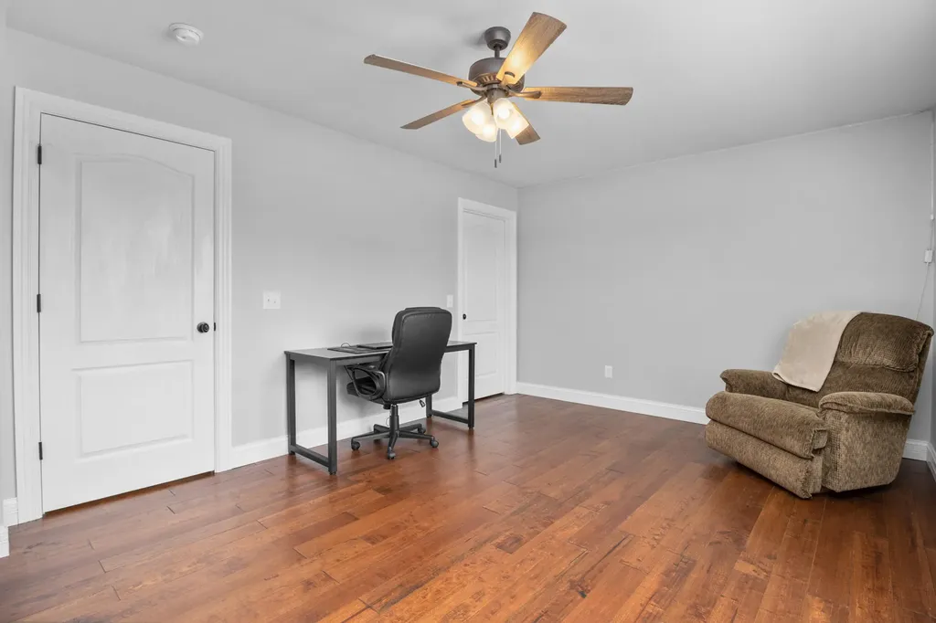 3522 Barbourville Road London KY 40744