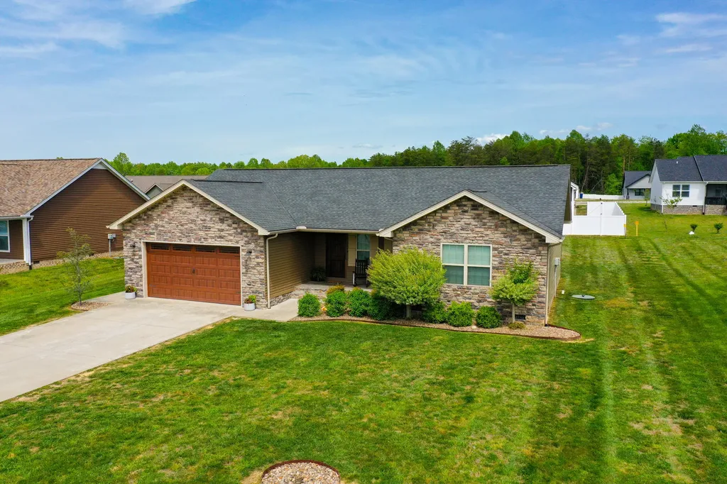 3522 Barbourville Road London KY 40744