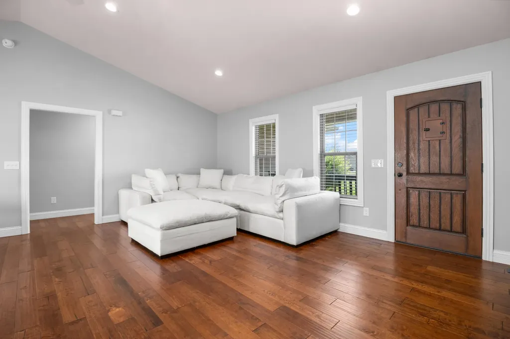 3522 Barbourville Road London KY 40744