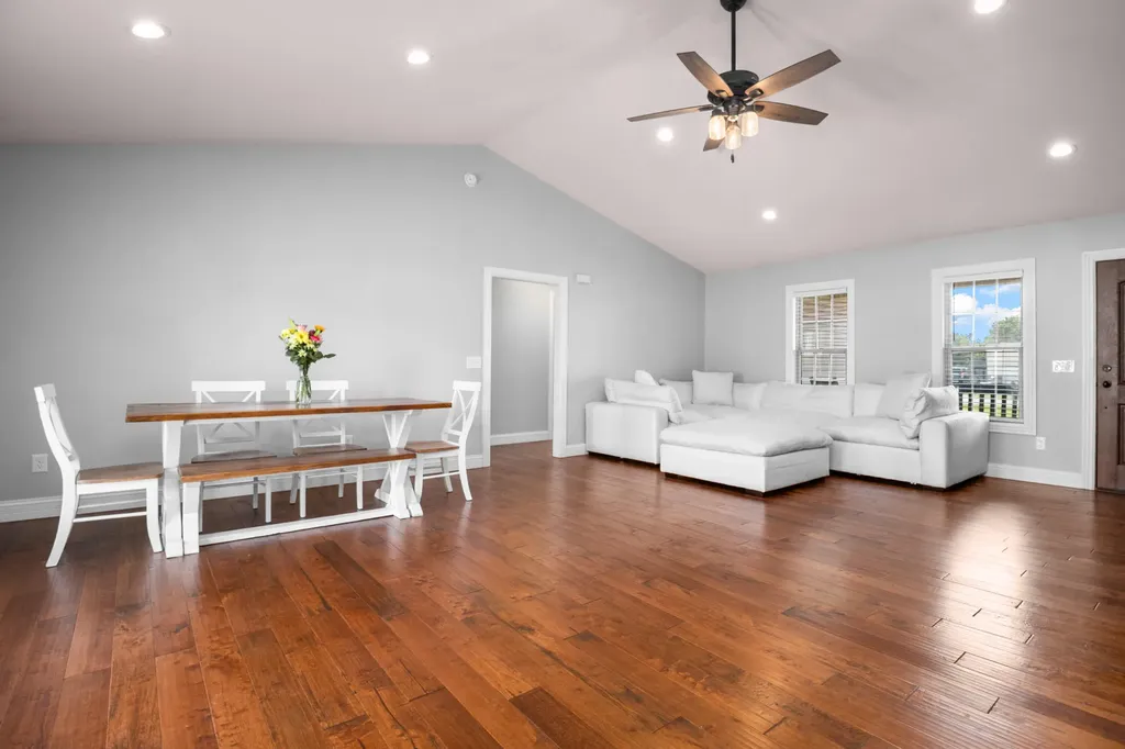 3522 Barbourville Road London KY 40744