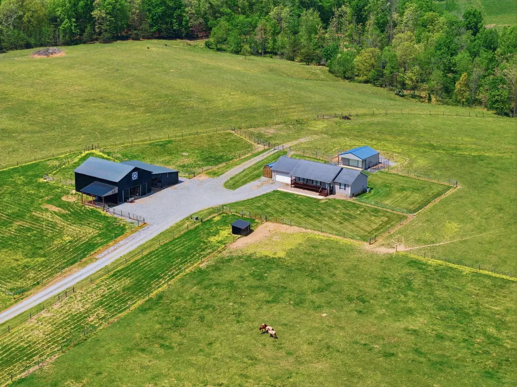 1782 Harris Creek Road Stanford KY 40484