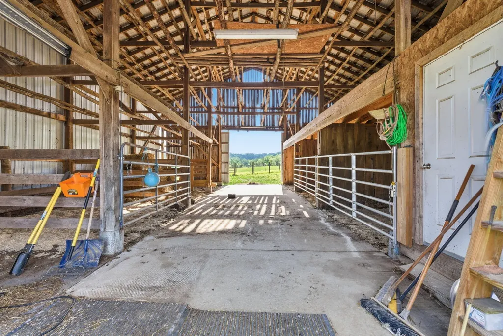 1782 Harris Creek Road Stanford KY 40484