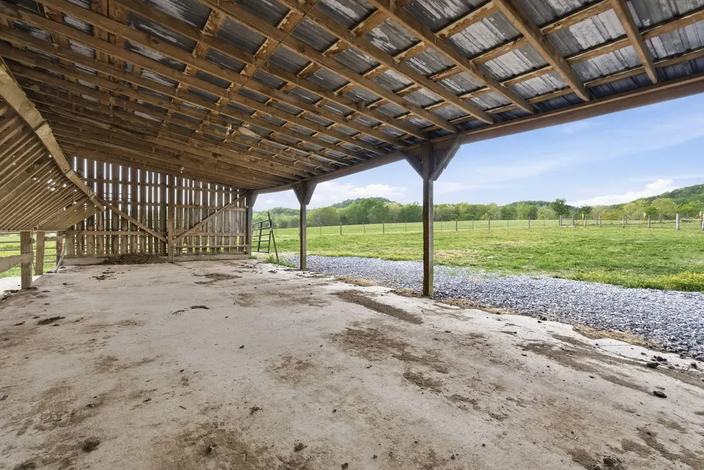 1782 Harris Creek Road Stanford KY 40484
