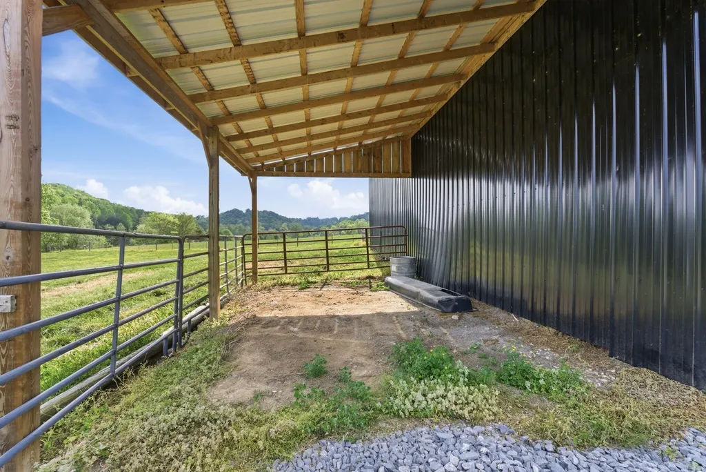 1782 Harris Creek Road Stanford KY 40484
