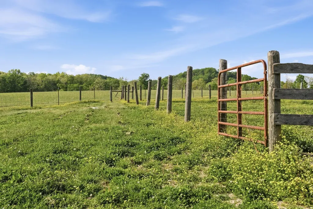 1782 Harris Creek Road Stanford KY 40484