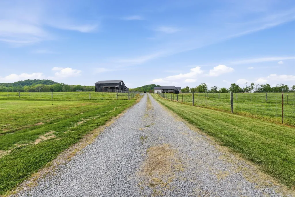 1782 Harris Creek Road Stanford KY 40484
