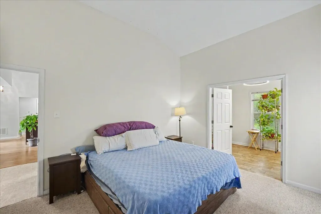 880 Burkewood Drive Lexington KY 40509