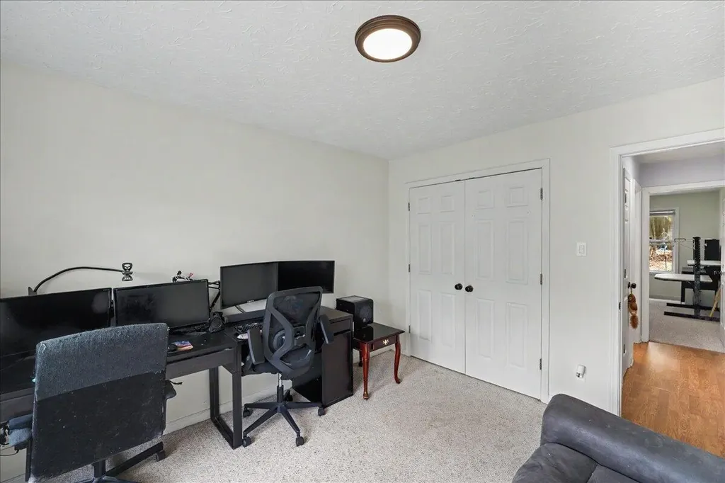880 Burkewood Drive Lexington KY 40509