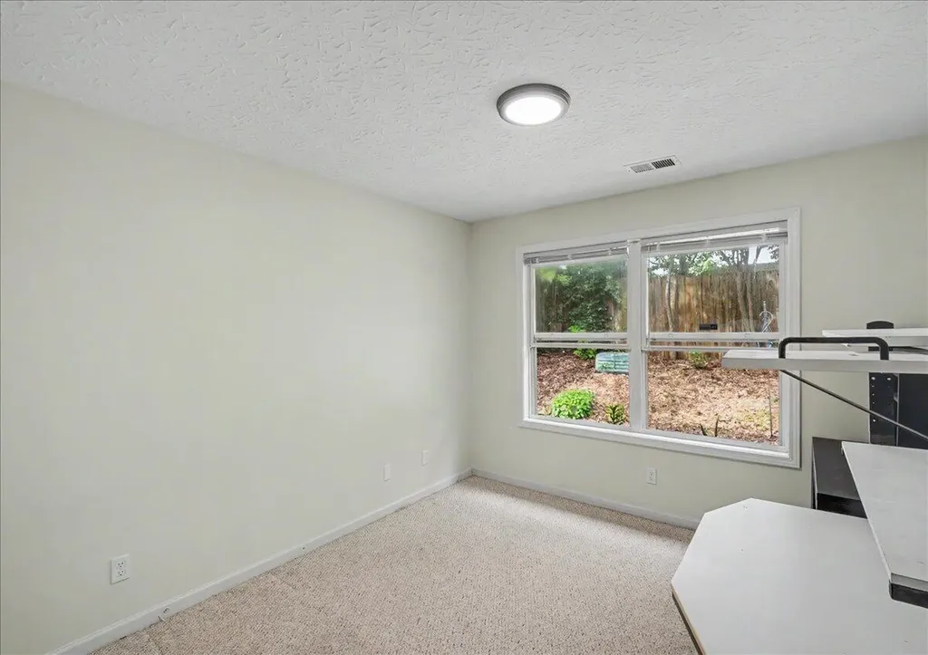 880 Burkewood Drive Lexington KY 40509
