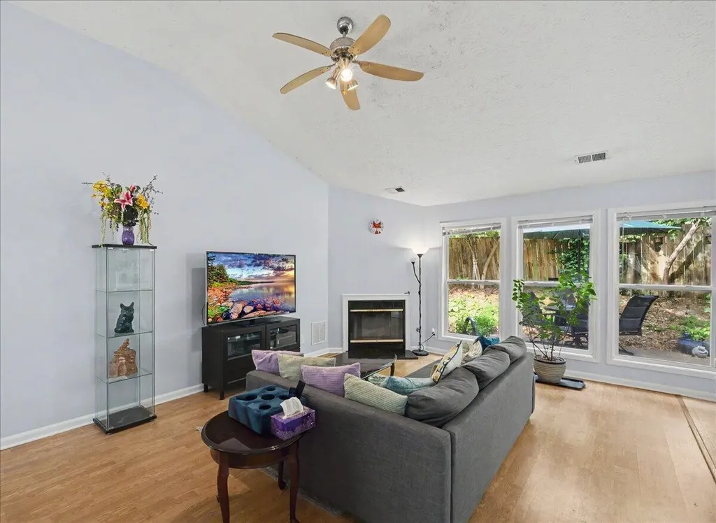 880 Burkewood Drive Lexington KY 40509