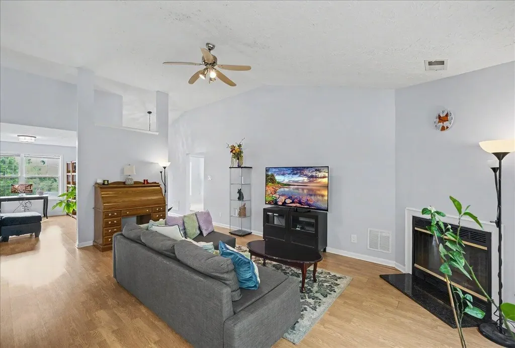 880 Burkewood Drive Lexington KY 40509