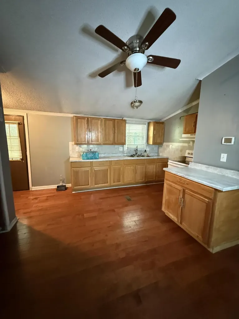 395 High Rock Road Hazard KY 41701