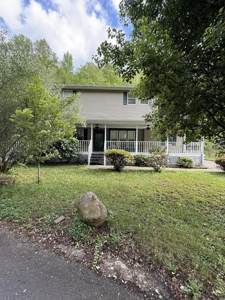 395 High Rock Road Hazard KY 41701