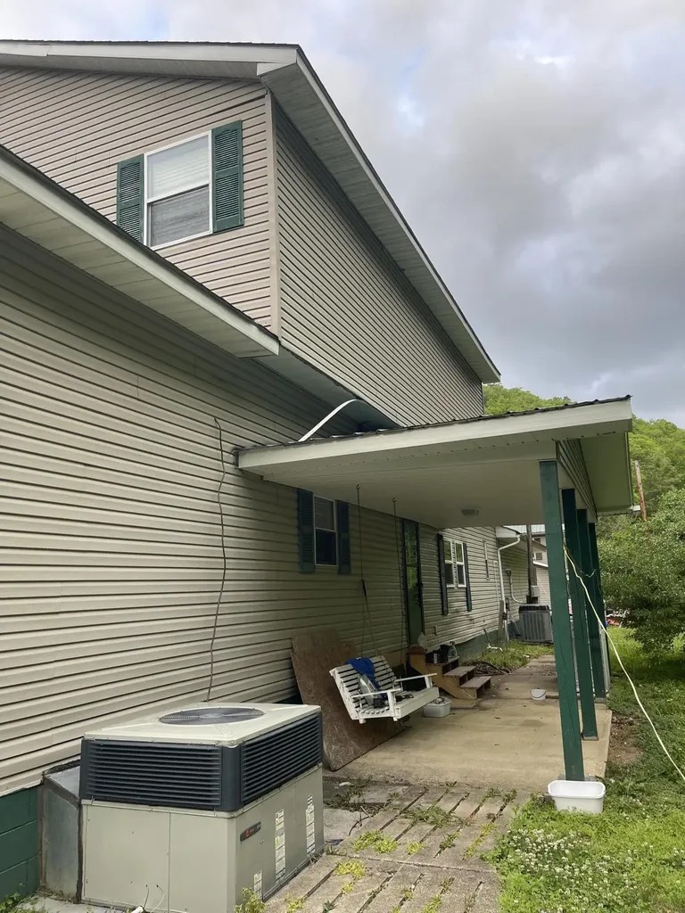 395 High Rock Road Hazard KY 41701