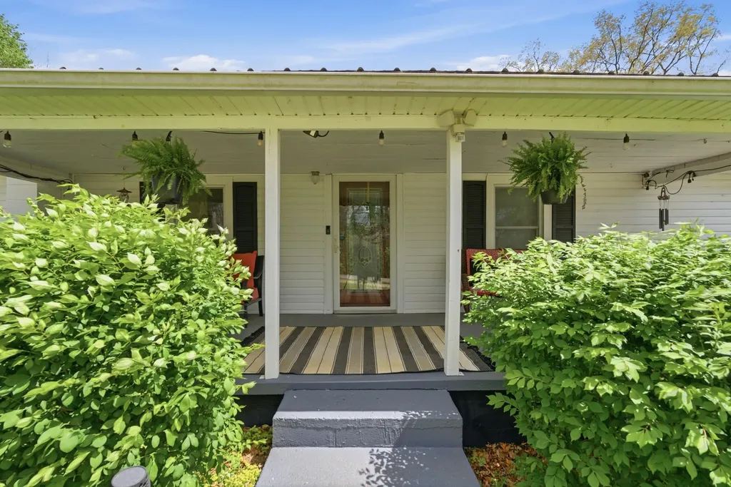 595 Ky-2002 Mckee KY 40447