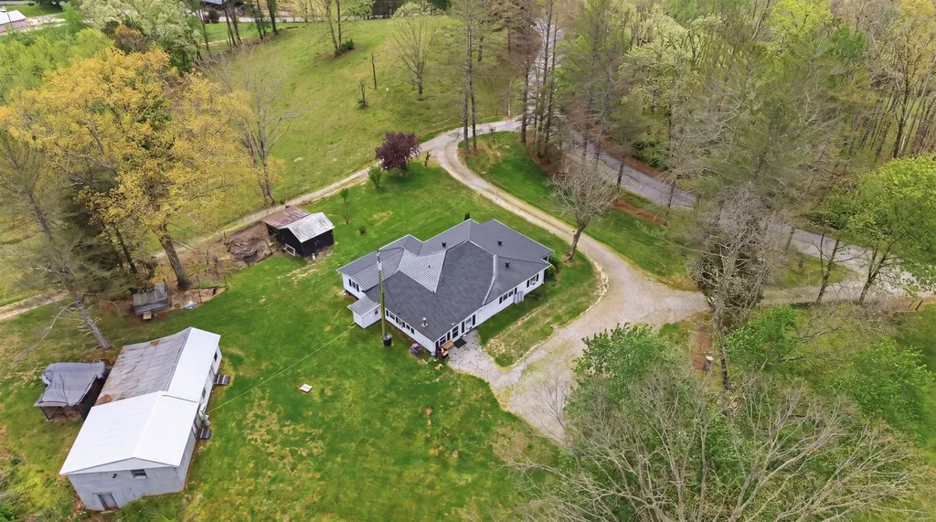 595 Ky-2002 Mckee KY 40447