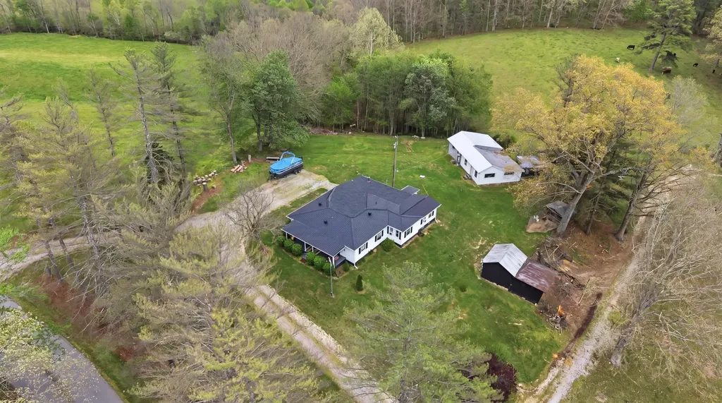 595 Ky-2002 Mckee KY 40447
