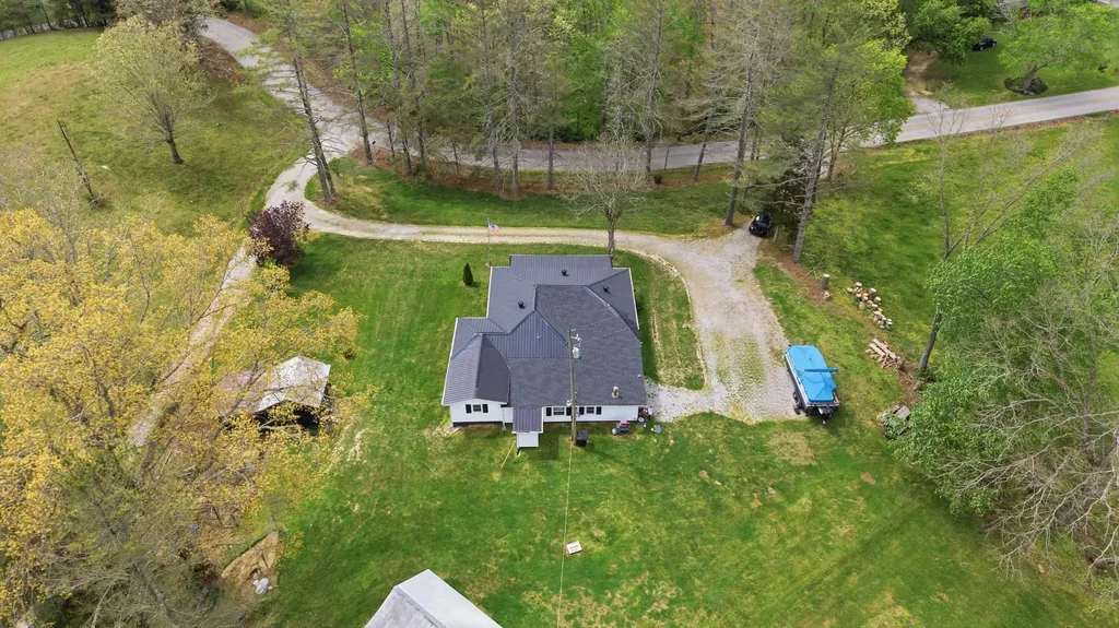 595 Ky-2002 Mckee KY 40447