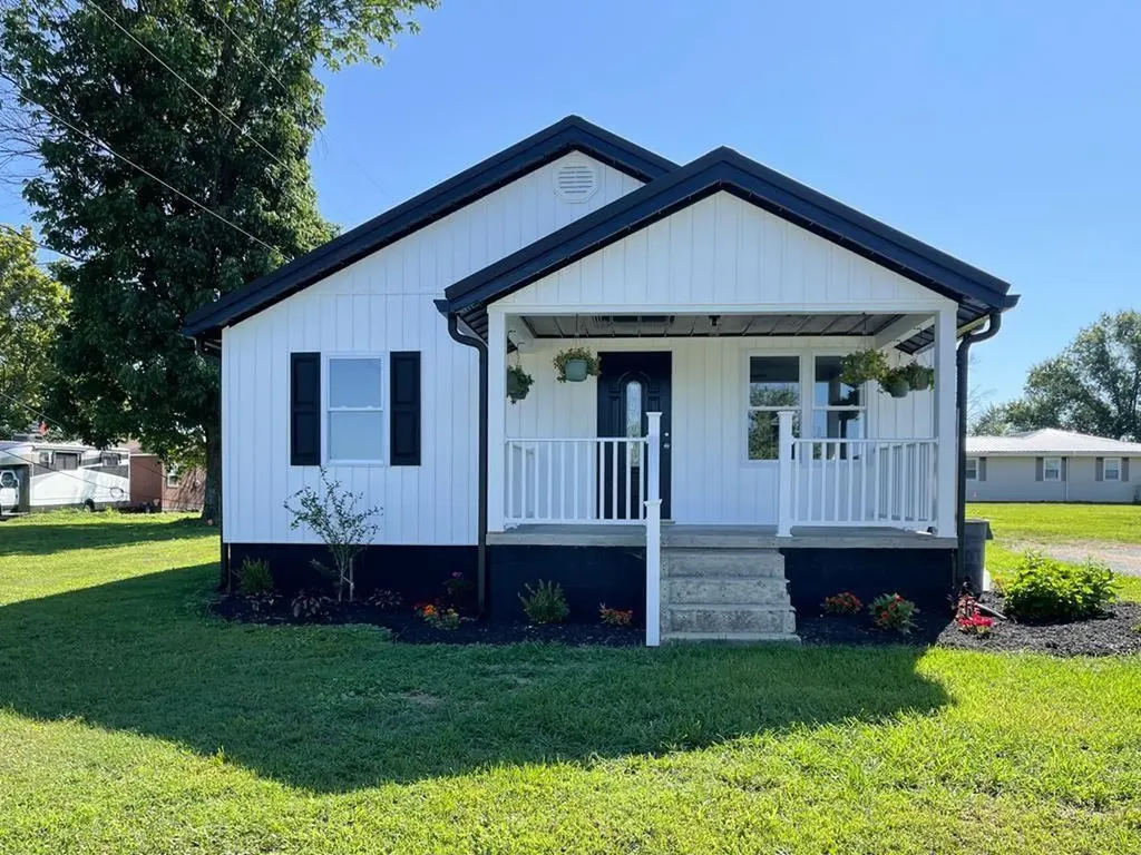 270 Forest Drive Sharpsburg KY 40374