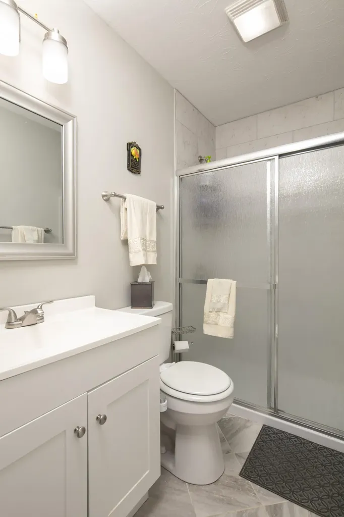 3208 Mirror Lake Drive Lexington KY 40515