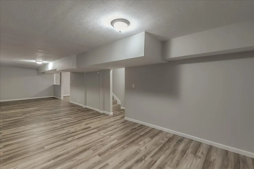 3208 Mirror Lake Drive Lexington KY 40515