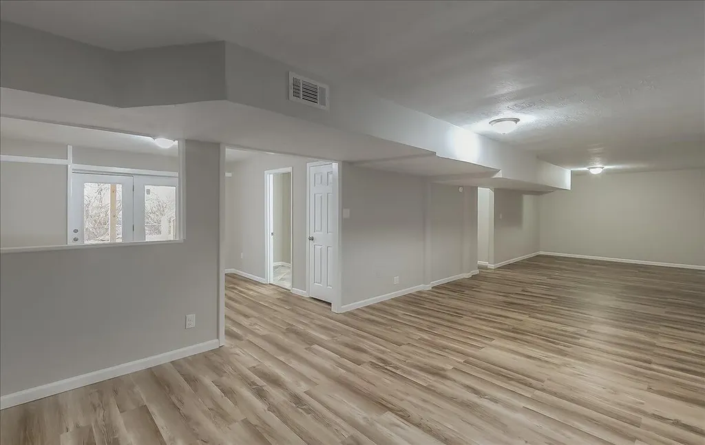 3208 Mirror Lake Drive Lexington KY 40515