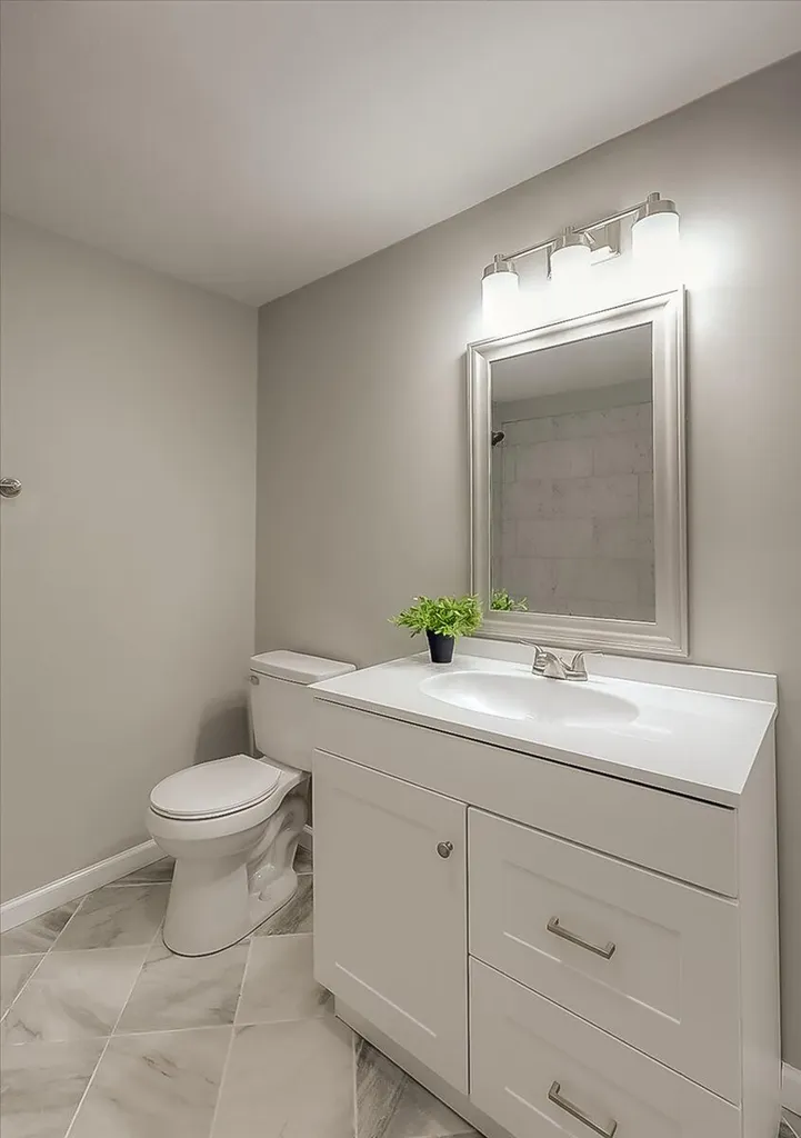 3208 Mirror Lake Drive Lexington KY 40515