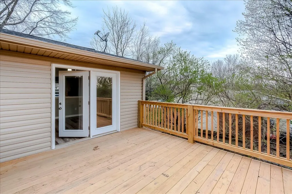 3208 Mirror Lake Drive Lexington KY 40515