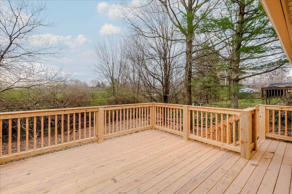 3208 Mirror Lake Drive Lexington KY 40515