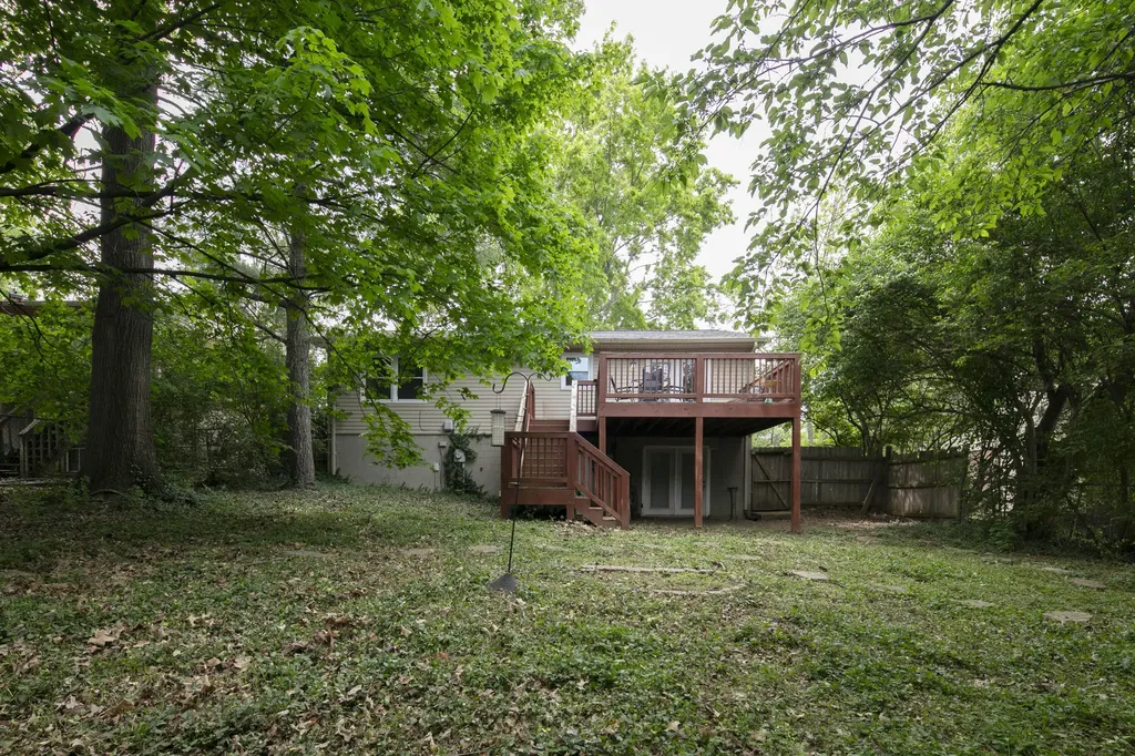3208 Mirror Lake Drive Lexington KY 40515