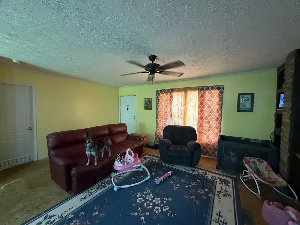 2508 Amos Ridge Road Frenchburg KY 40322