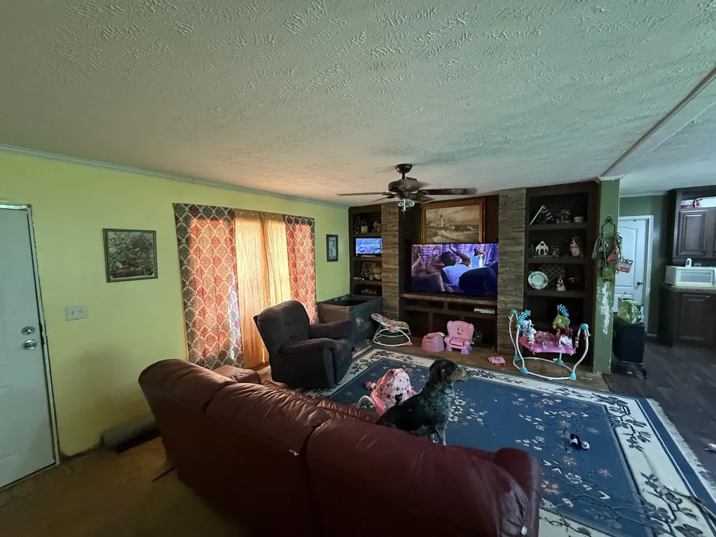 2508 Amos Ridge Road Frenchburg KY 40322