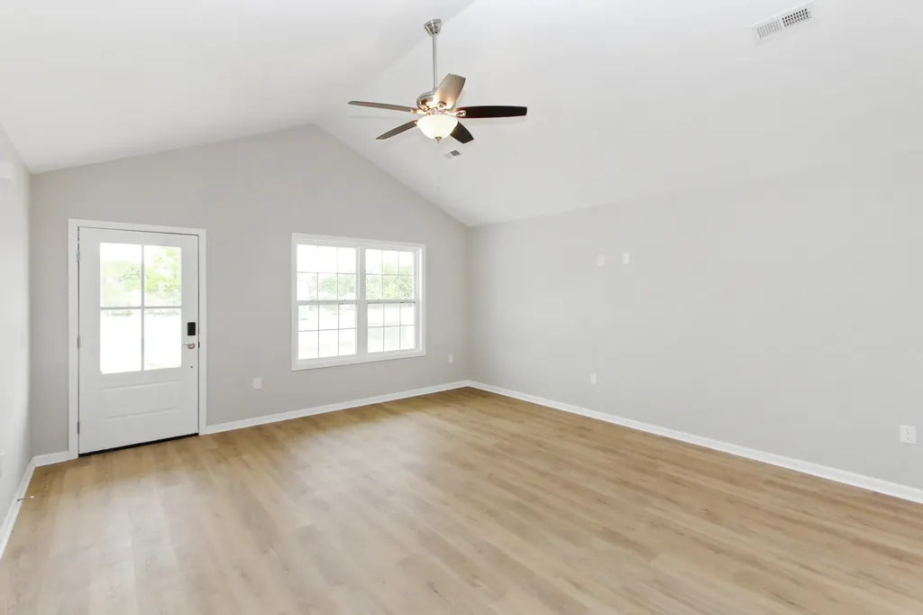 190 Charles Carr Drive Harrodsburg KY 40330