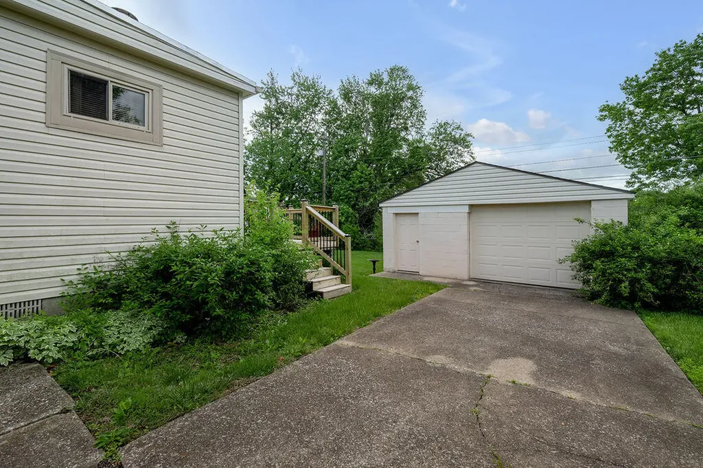 1120 Centurian Road Lexington KY 40517