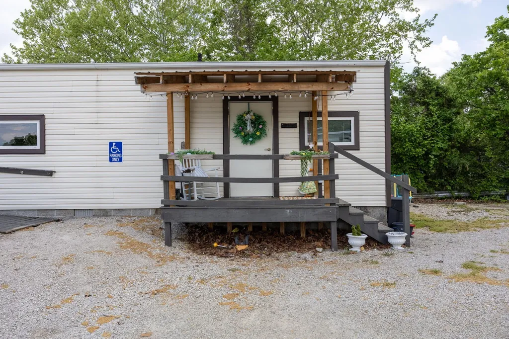 797 Slate Avenue Owingsville KY 40360