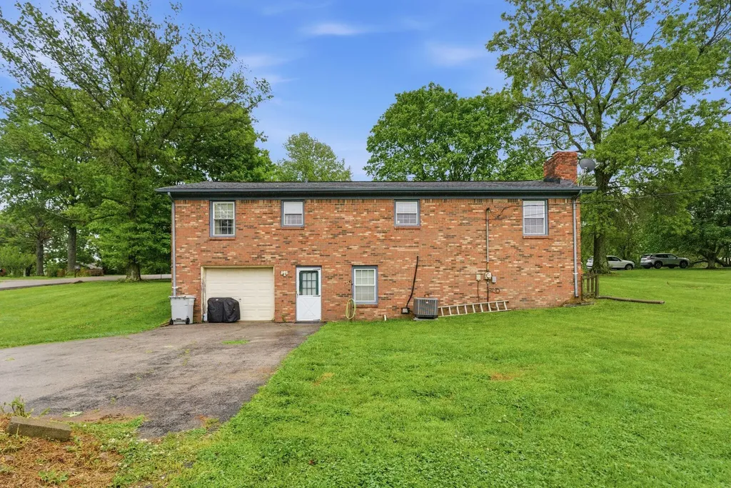 201 Castle Drive Georgetown KY 40324