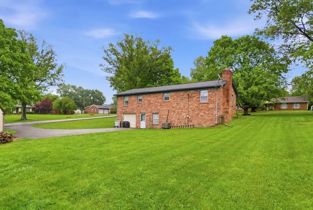 201 Castle Drive Georgetown KY 40324