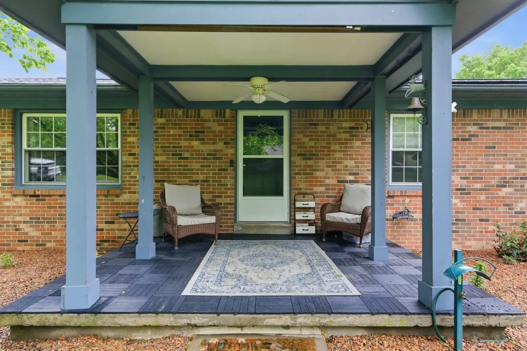 201 Castle Drive Georgetown KY 40324