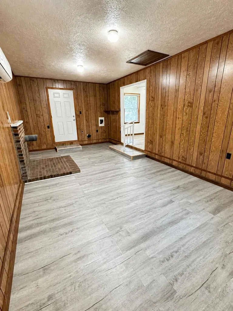 98 Eads Street Monticello KY 42633