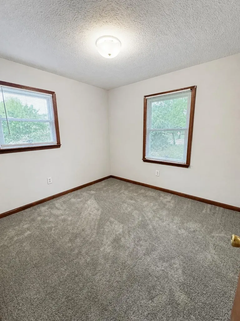 98 Eads Street Monticello KY 42633