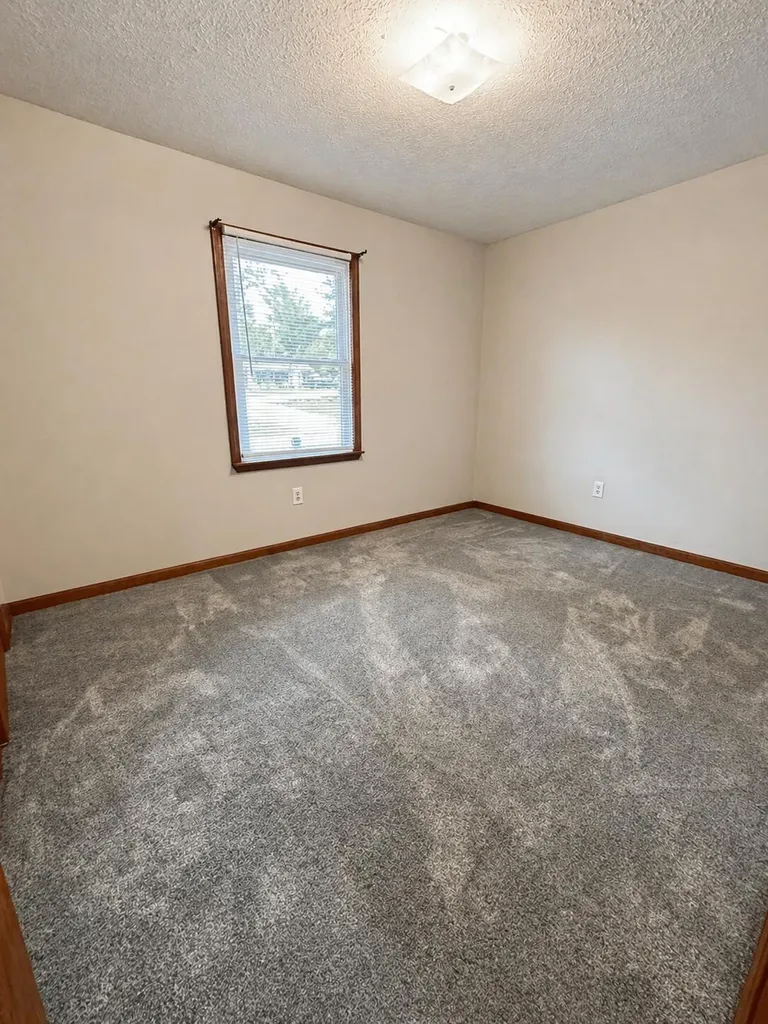 98 Eads Street Monticello KY 42633