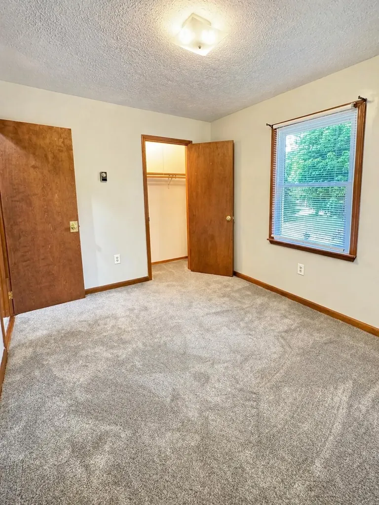 98 Eads Street Monticello KY 42633