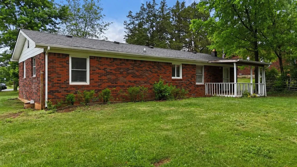 98 Eads Street Monticello KY 42633