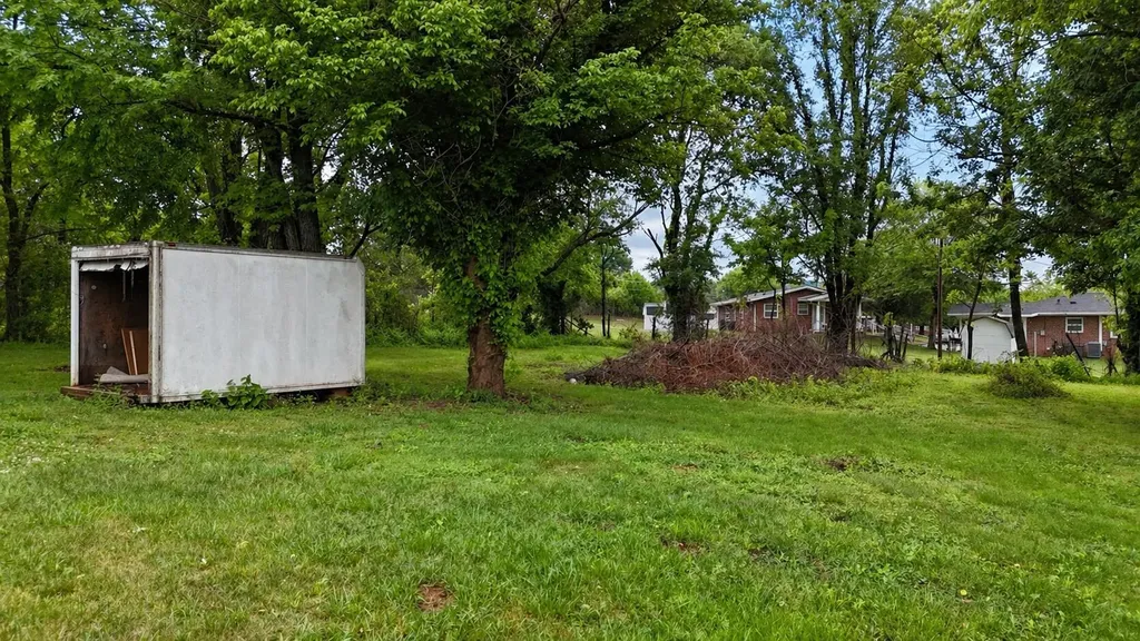 98 Eads Street Monticello KY 42633
