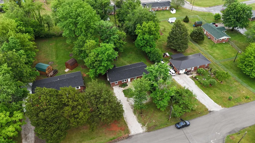 98 Eads Street Monticello KY 42633