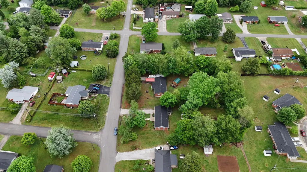 98 Eads Street Monticello KY 42633